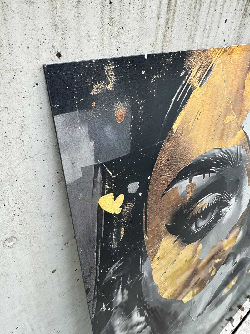 Abstract Butterfly - Aluminium + Varnish