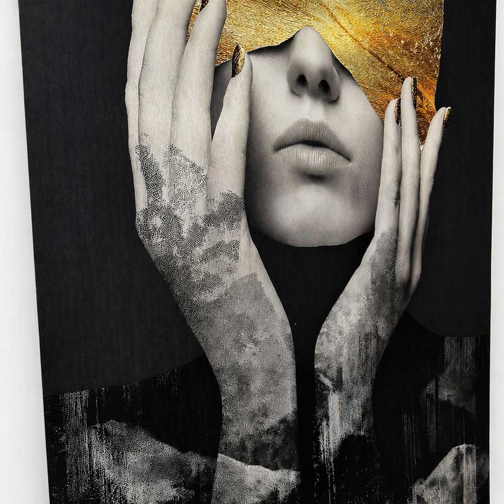 Inner Light –  Aluminum + Varnish