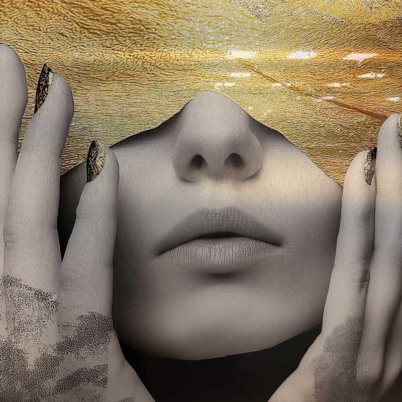 Inner Light –  Aluminum + Varnish