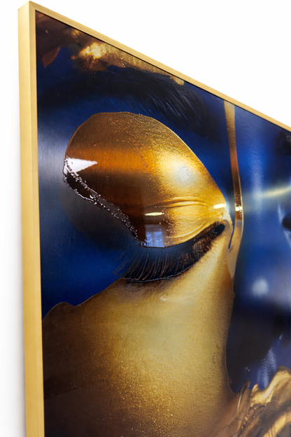 Safyro Moteris – Aliuminio Paveikslas Su Laku