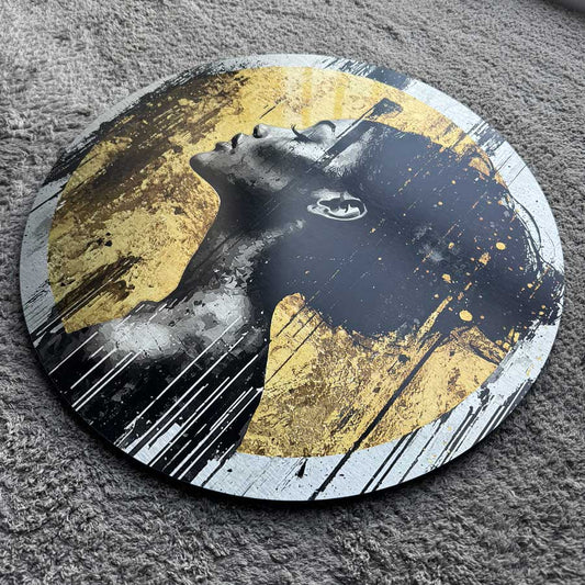 Golden Thought - Round Aluminium + Varnish