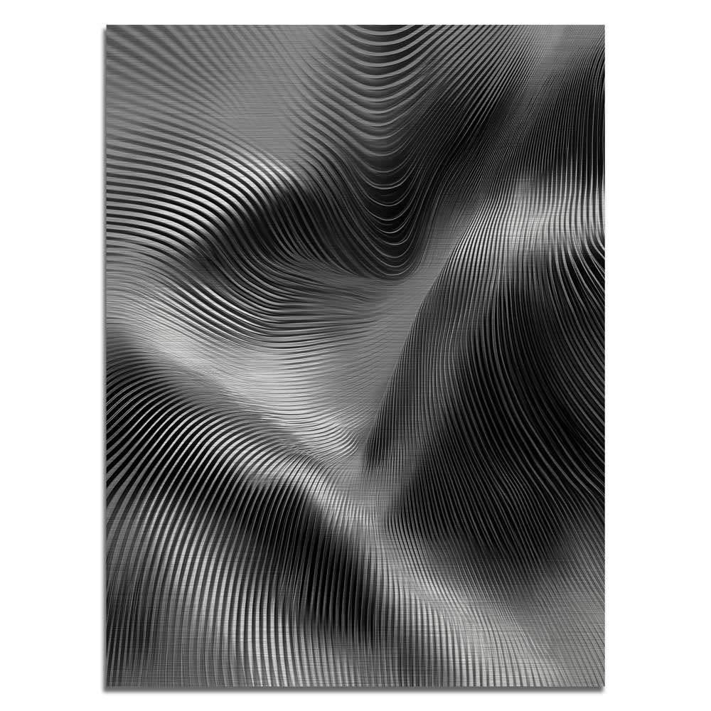Abstraktus aliuminio paveikslas su sidabrinėmis bangomis ir linijų tekstūra ; Abstract aluminum artwork with flowing silver wave lines and texture