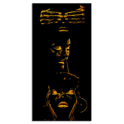 Trys Veidai – Drobė Su Laku